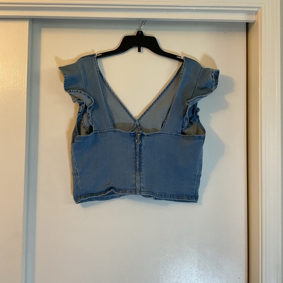 6. Ashley Stewart Denim Crop Top With Ruffle Sleeves With Zipper Back Size 16 - Picture 6 of 7